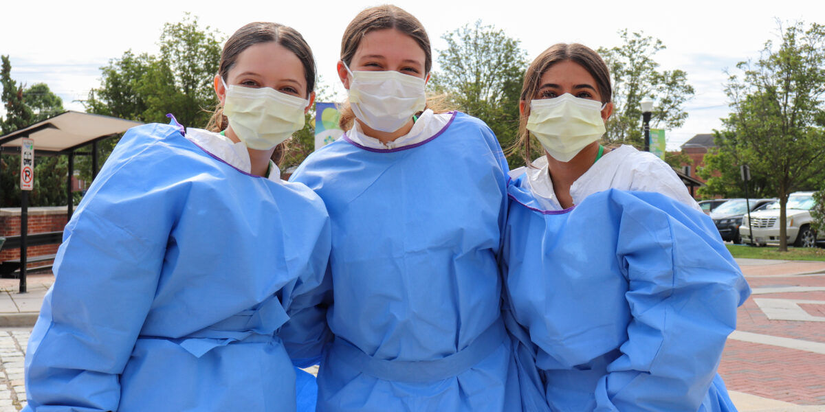 Teens and Tweens Go Behind the Scenes at Union Hospital With Camp Scrubs
